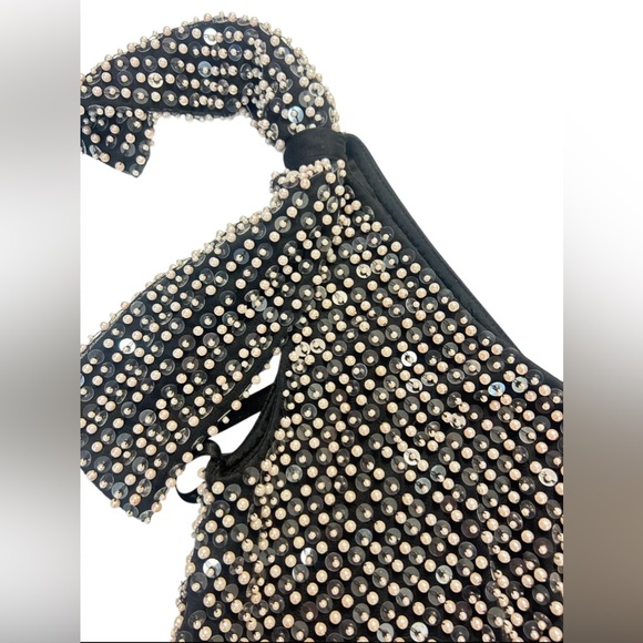 Mac Duggal Black with cream Pearl One Shoulder Gown Size 14 - Picture 9 of 15